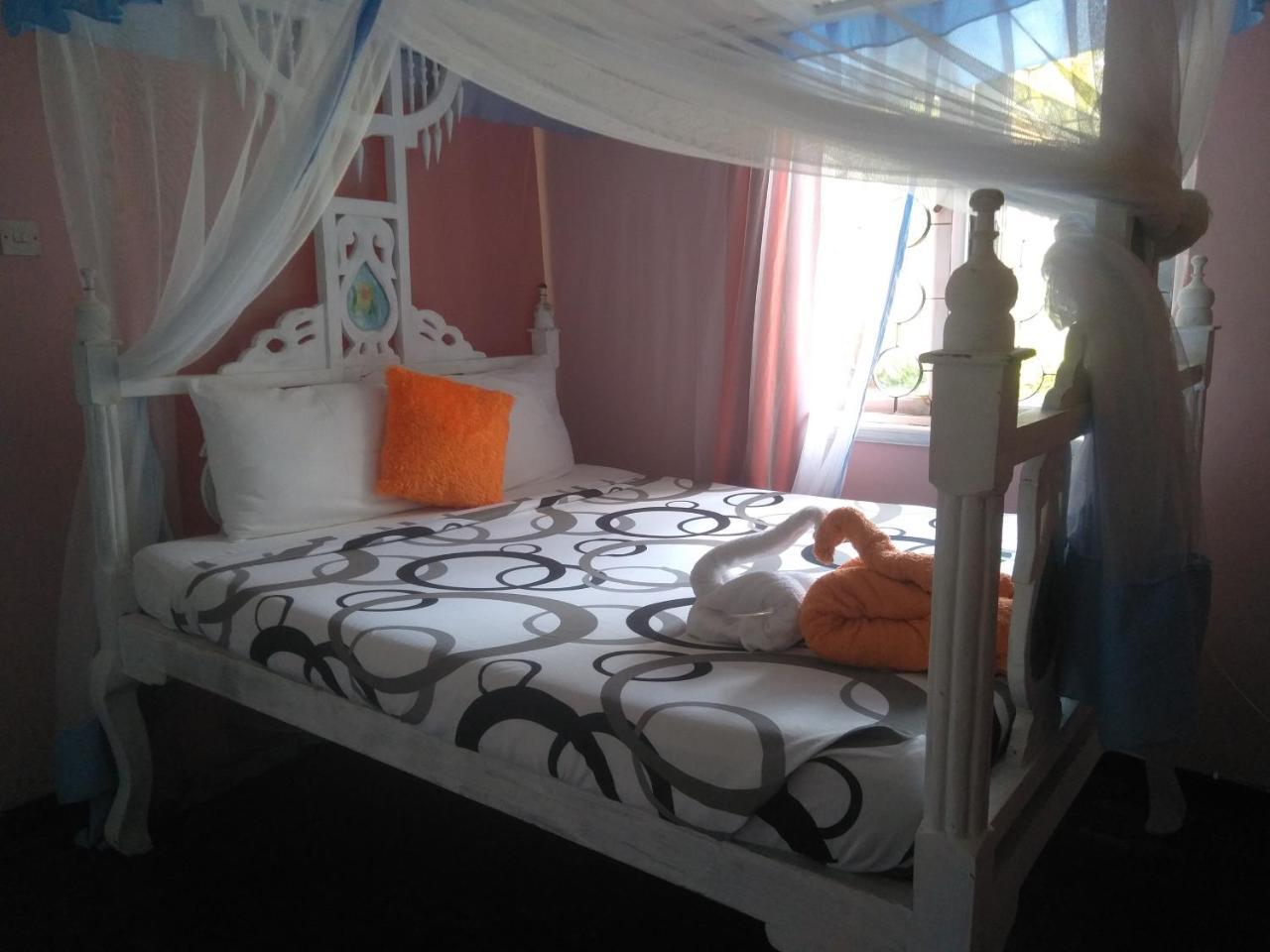 Bed and Breakfast Jua Baharini Malindi Exteriér fotografie