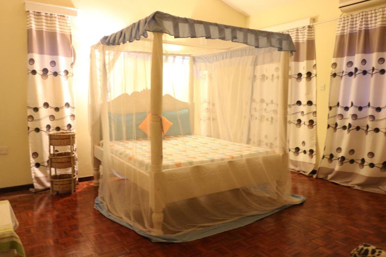 Bed and Breakfast Jua Baharini Malindi Exteriér fotografie